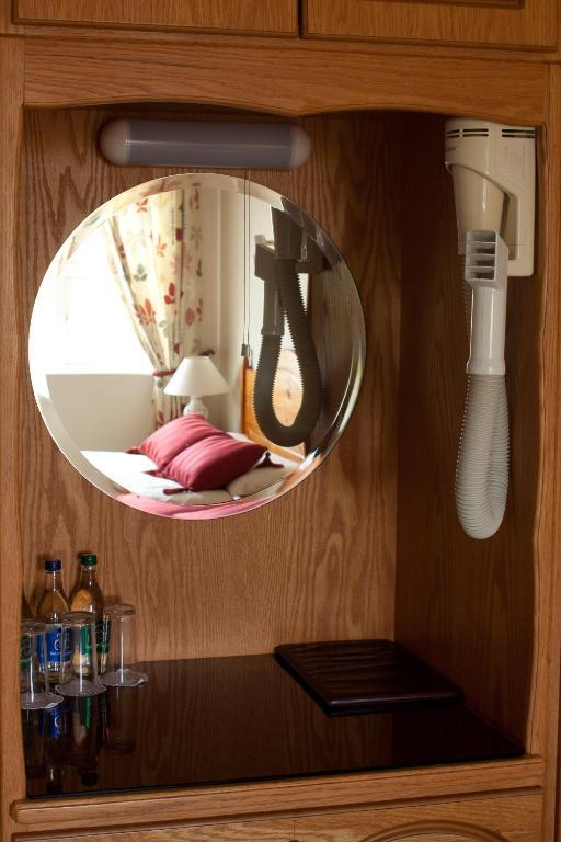 فندق Grovemount House إينيستيمون الغرفة الصورة